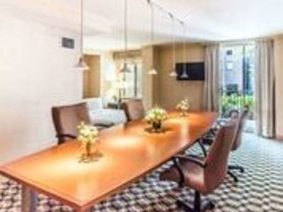 One Washington Circle