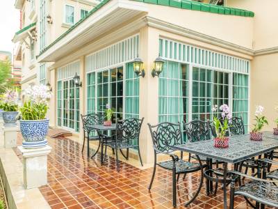 The Orchid House Boutique Resort