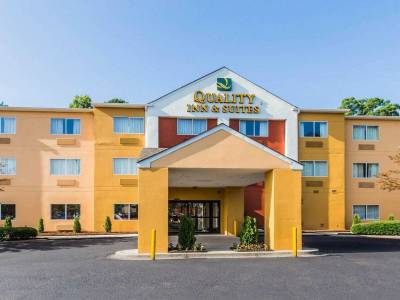 Quality Inn & Suites Birmingham