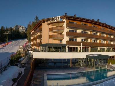 Hotel Josef Mountain Resort