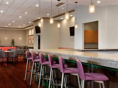 Delta Hotels by Marriott Detroit Metro Airport