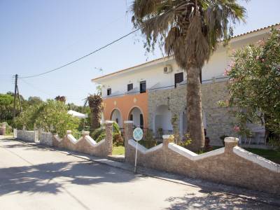 Olga Beach Apartments