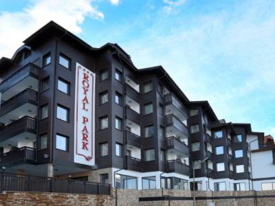 Royal Park Apartments