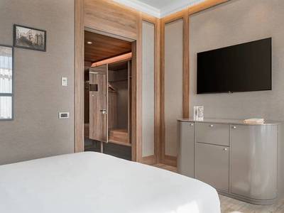 Hotel Circulo Gran Via, Autograph Collection