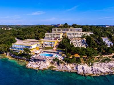 Splendid Golden Rocks Resort