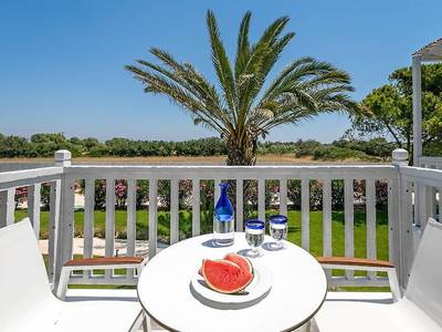 White Pearls Luxury Suites - Erwachsenenhotel