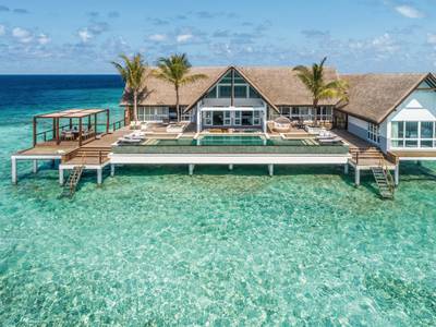 Four Seasons Resort Maldives at Landaa Giraavaru