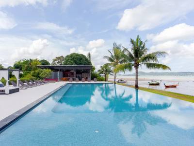 Fisherman Way Beach Resort