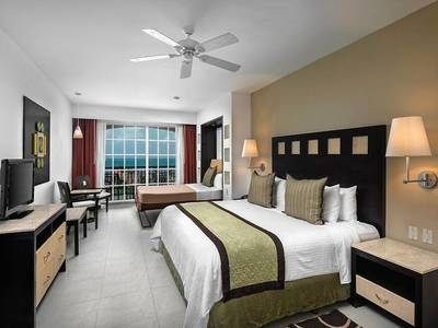 Marina El Cid Spa & Beach Resort