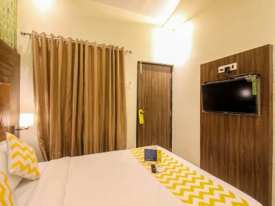 FabHotel Amour Andheri East