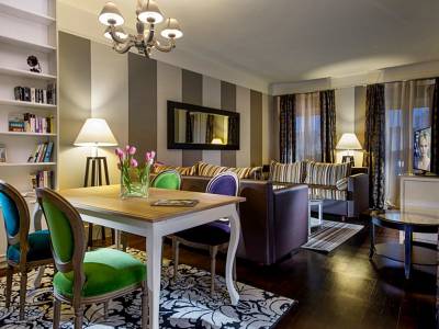 The Inn at The Roman Forum