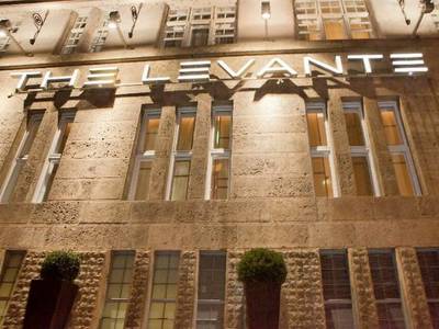 The Levante Parliament