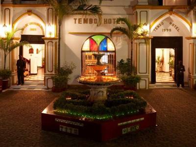 Tembo House Hotel & Apartments