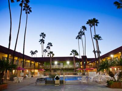 GuestHouse Hotel Norwalk