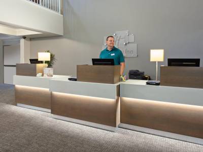 Holiday Inn & Suites San Mateo