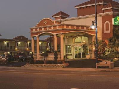 La Quinta Inn & Suites Oceanfront Daytona Beach