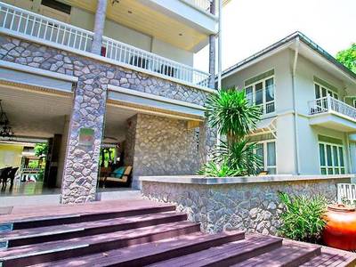 Baan Bayan Beach Resort