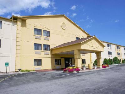 La Quinta Inn Milwaukee Glendale Hampton Avenue
