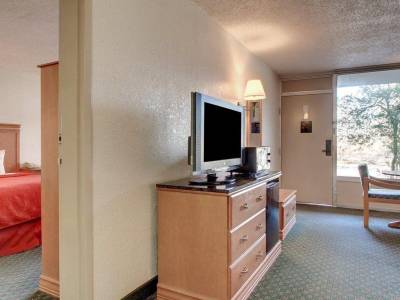 Vicksburg Inn & Suites