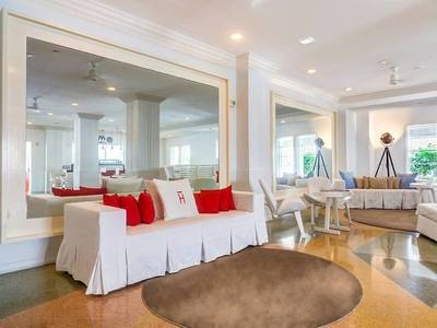 Townhouse Miami Beach