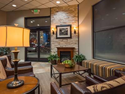 Best Western Plus Yosemite Way Station