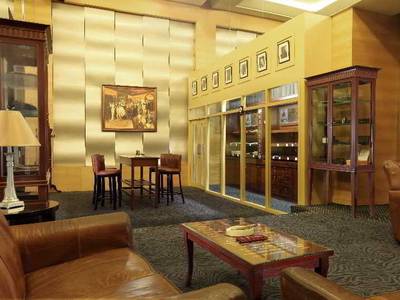 The Ritz-Carlton Jakarta, Mega Kuningan