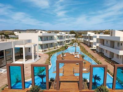 COOEE Afandou Bay & Suites
